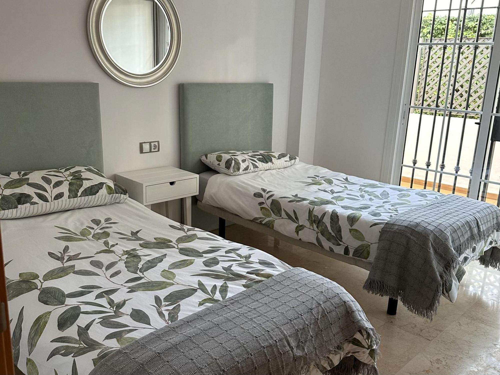 Ground Floor 2Bed Apartment Duquesa Manilva ซานลุยส์ เดอ ซาบีนียัส ภายนอก รูปภาพ